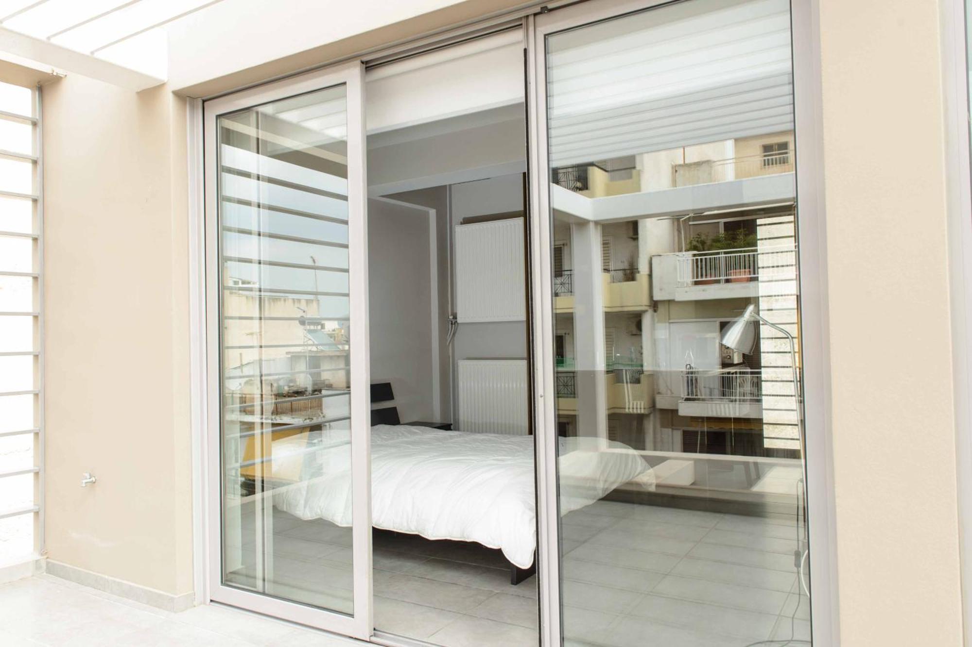 Apartament Bright Loft With Terrance - Next To Metro Kerameikos Ateny Zewnętrze zdjęcie